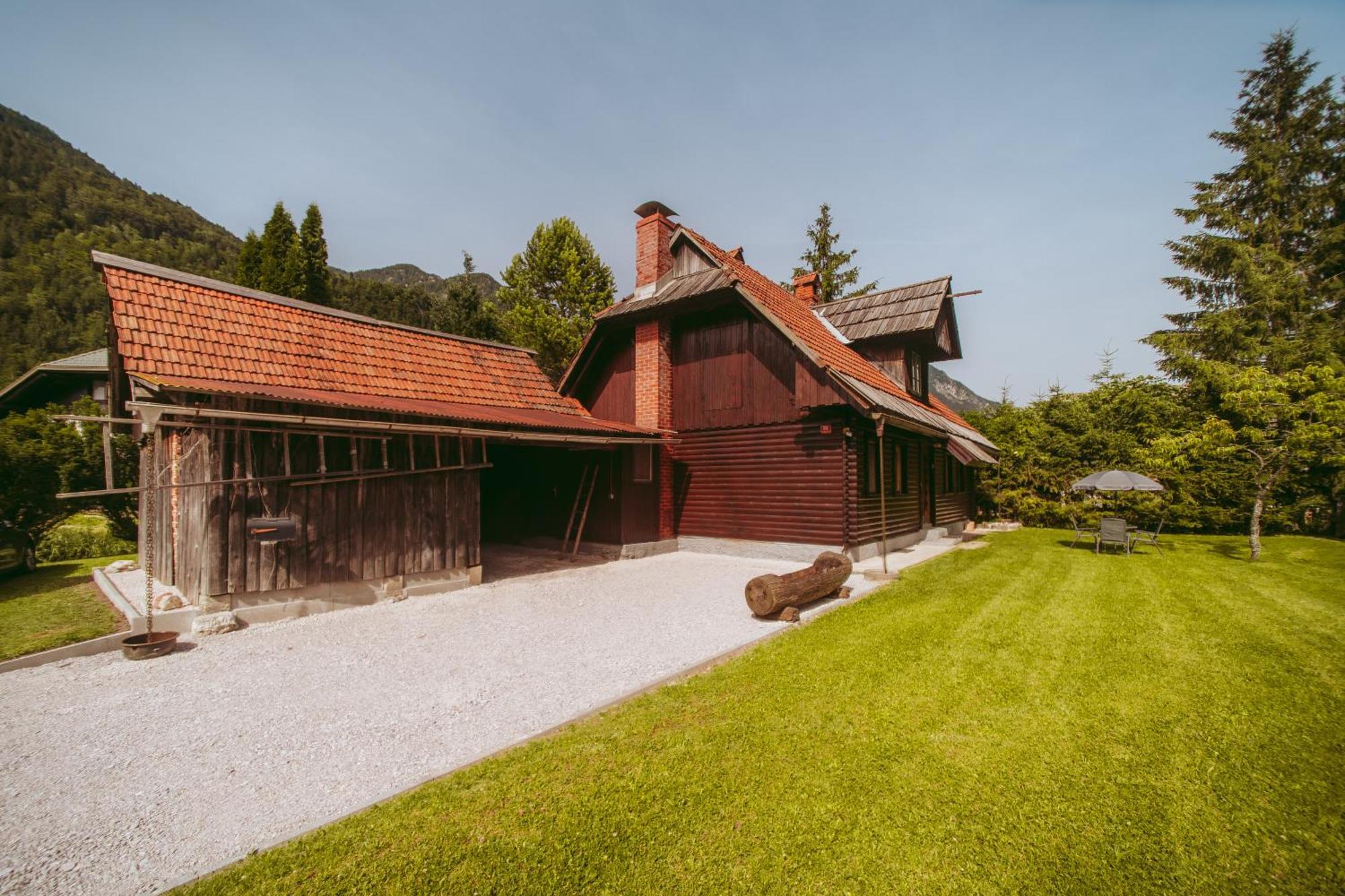 Cozy Alpine House Apartment Gozd Martuljek